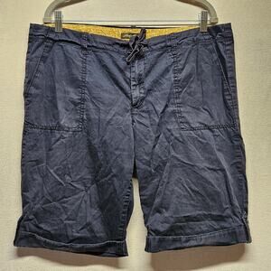 Eddie Bauer Bermuda Shorts Women's Size 14 Blue 100% Cotton Cuffed Long Shorts